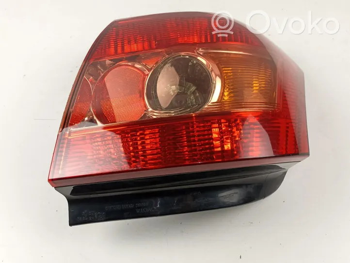 Toyota Corolla Verso E121 Galinis žibintas kėbule 8155102300