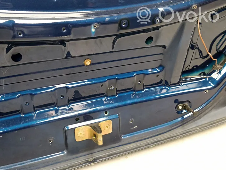 Opel Calibra Tylna klapa bagażnika 90357195