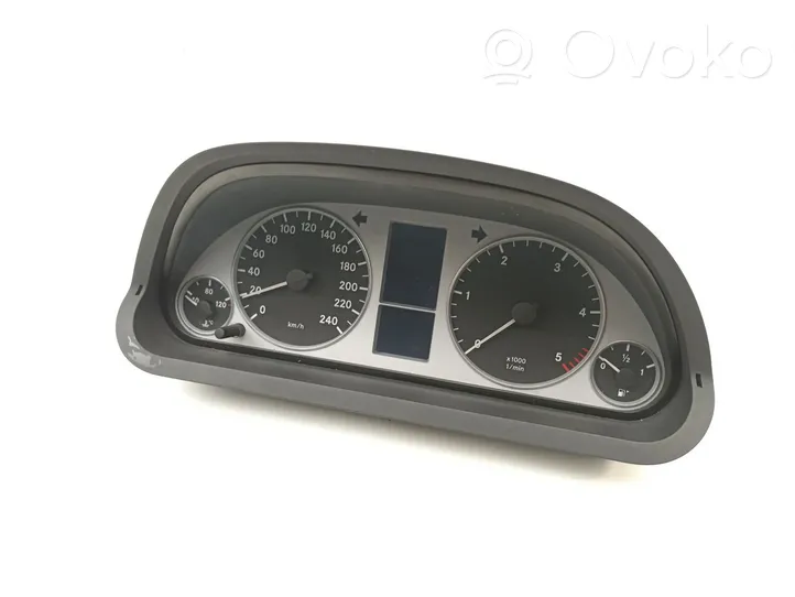 Mercedes-Benz B W245 Compteur de vitesse tableau de bord A1695400948