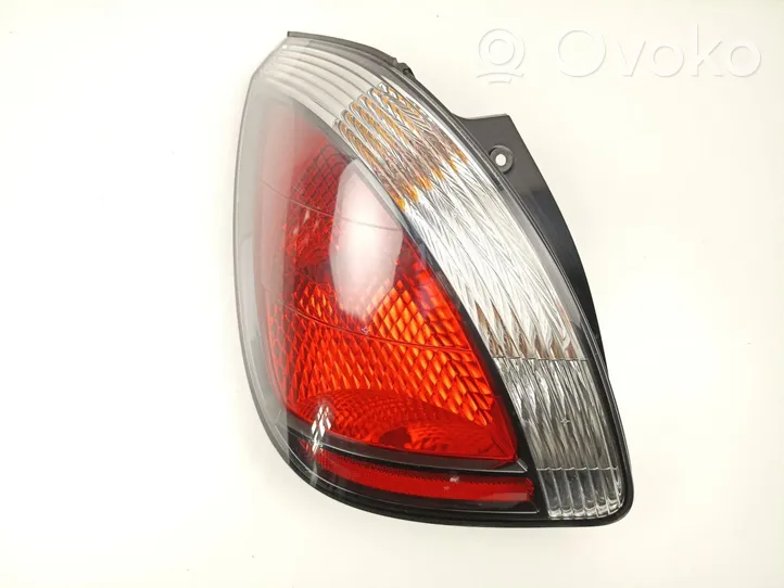 KIA Rio Lampa tylna 924011G210