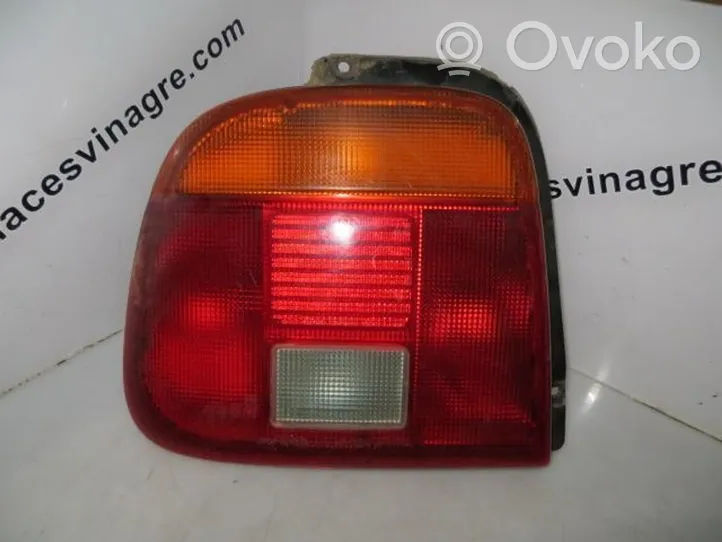 Suzuki Baleno EG Lampa tylna 