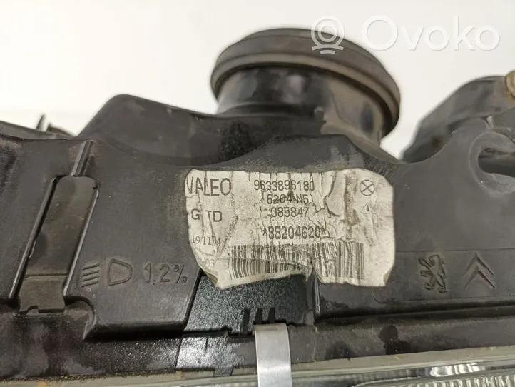 Citroen Saxo Lampa przednia 9633896180