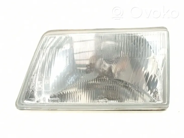 Peugeot 205 Lampa przednia 6204A4