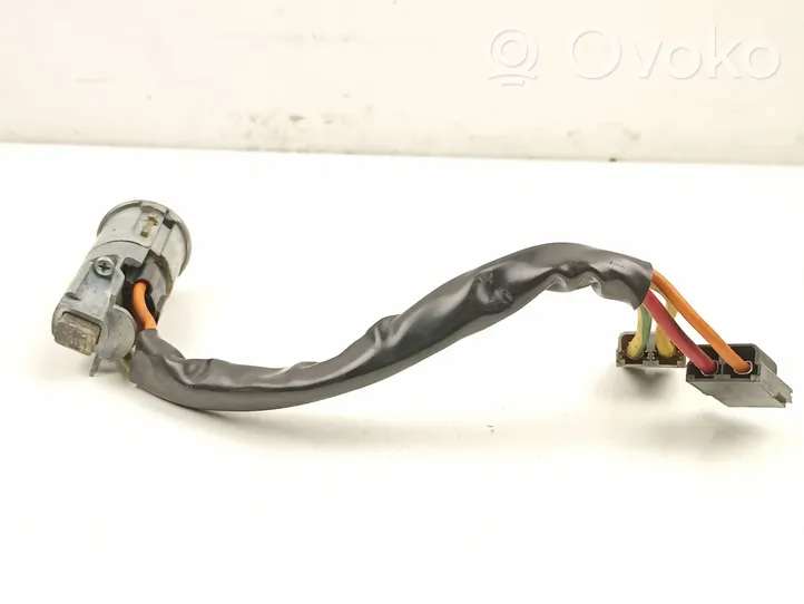 Renault 21 Ignition lock 7700765533