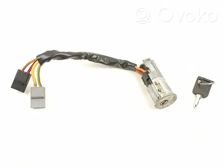 Renault 21 Ignition lock 7700765533