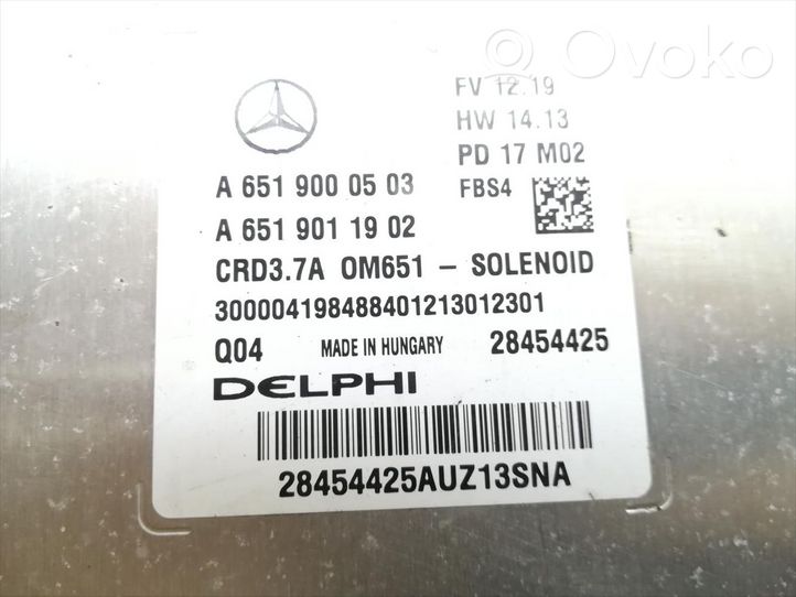 Mercedes-Benz CLS AMG C219 Variklio valdymo blokas A6519000503