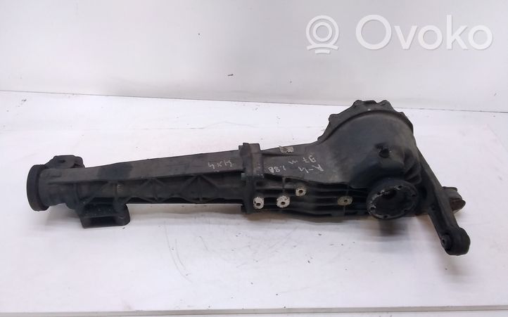 Audi A4 S4 B5 8D Aizmugurējais reduktors 