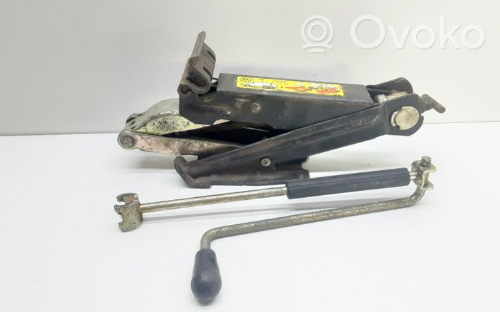 Volkswagen PASSAT B5 Lift Jack 357011031D