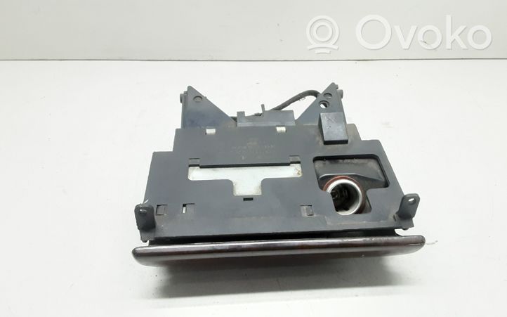 Audi 80 90 S2 B4 Posacenere (anteriore) 8A1857951C