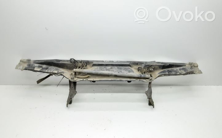 BMW 7 E32 Pannello di supporto del radiatore 