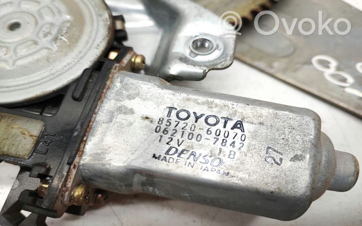 Toyota Land Cruiser (HDJ90) Takaoven ikkunan nostin moottorilla 8572060070