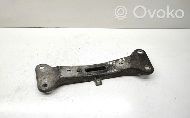 BMW 7 E32 Supporto di montaggio scatola del cambio 1141017