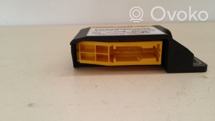 Dacia Sandero Airbag control unit/module 8201002828