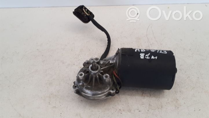 Mercedes-Benz 200 300 W123 Wiper motor 0390341076