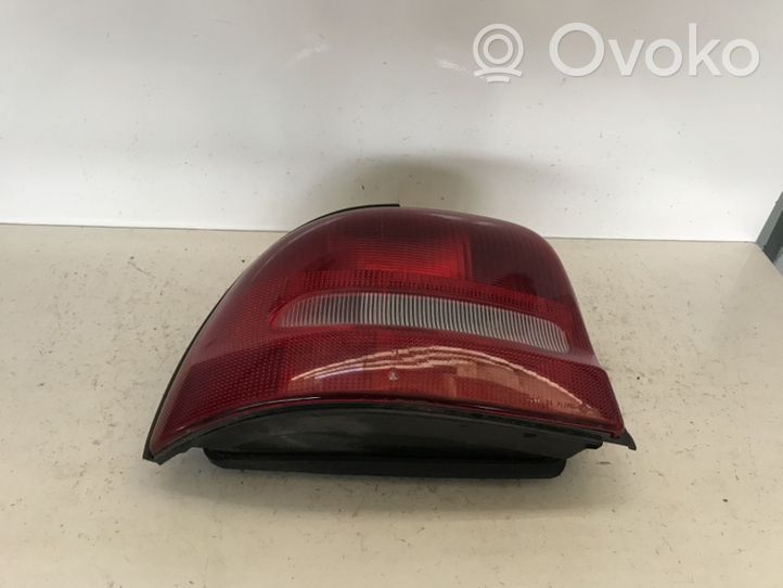 Chrysler Neon I Rear/tail lights 