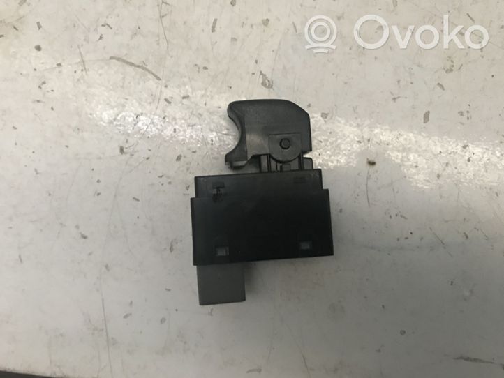 Chevrolet Spark Electric window control switch 