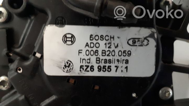 Volkswagen Fox Moteur d'essuie-glace arrière 5Z6955711