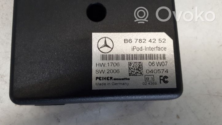 Mercedes-Benz A W169 Sterownik / Moduł sterujący telefonem B67824252