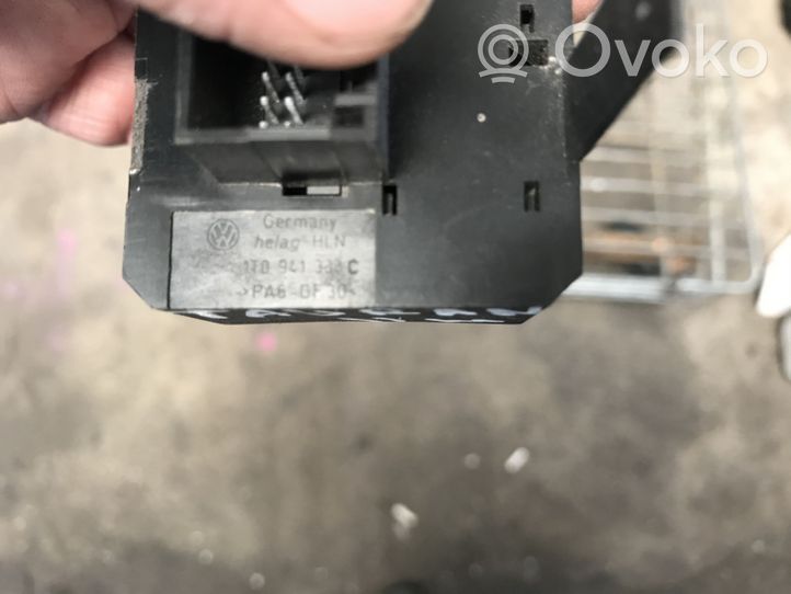 Volkswagen Touran II Interruttore di regolazione livello altezza dei fari 1T0941333C