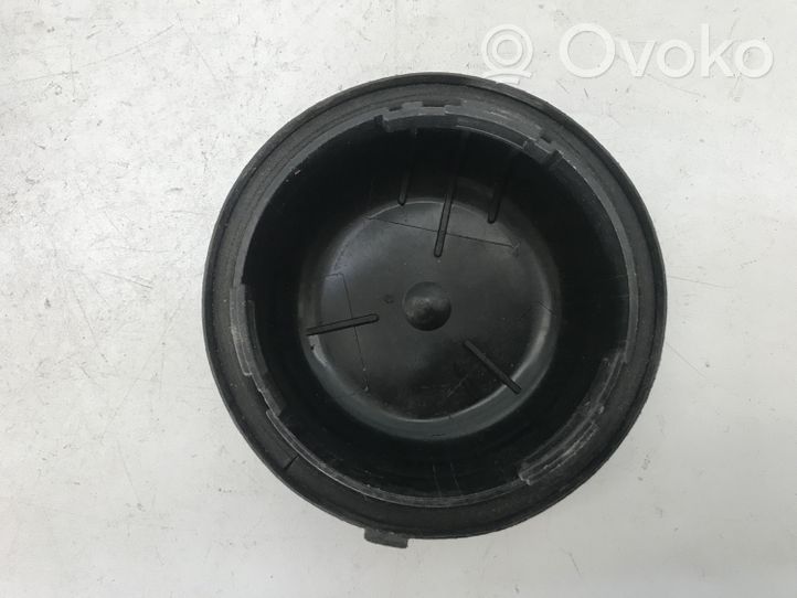 Volkswagen Vento Передняя крышка лампи 13472800