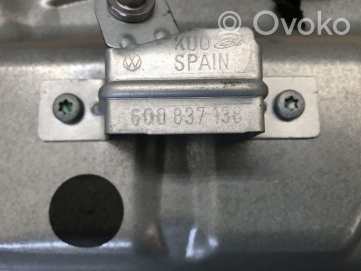 Volkswagen Polo IV 9N3 Alzacristalli elettrico della portiera anteriore 6Q3837462J