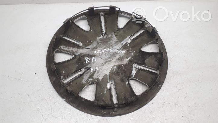 Toyota Avensis T220 R14 wheel hub/cap/trim 4260205070A