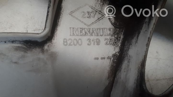 Renault Clio III Mozzo/copricerchi/borchia della ruota R15 8200319250