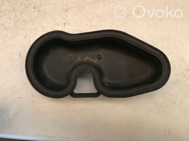 Ford Puma Osłona żarówki lampy przedniej 1305239100