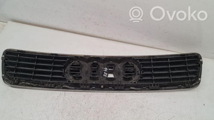 Audi A4 S4 B5 8D Griglia superiore del radiatore paraurti anteriore 8D0853651J