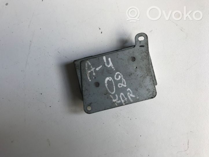 Audi A4 S4 B6 8E 8H Amplificateur d'antenne 8E9035225