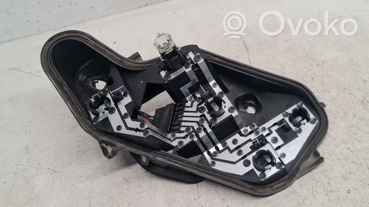 Opel Corsa D Galinio žibinto detalė 89037877A