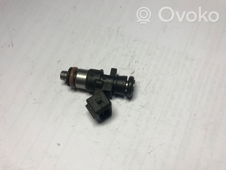 Renault Clio III Inyector de combustible 8200292590