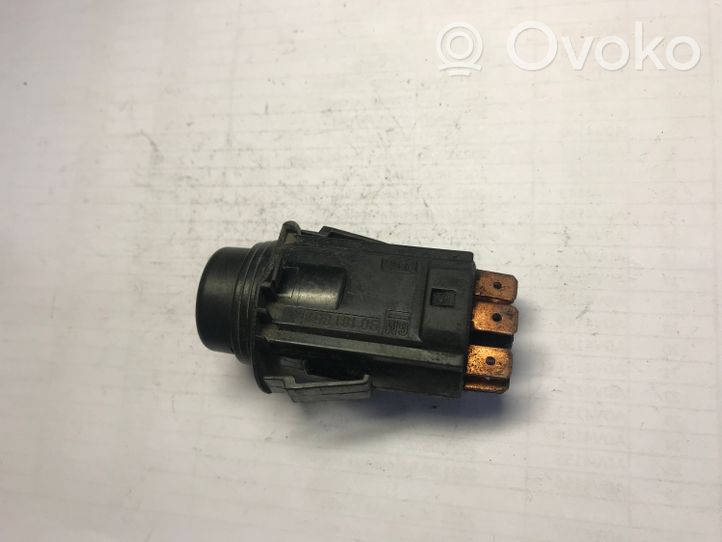 Opel Kadett E Botón interruptor de luz de peligro 90181853