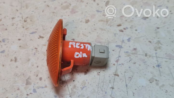 Ford Fiesta Indicatore di direzione del parafango anteriore 93BG13K309AD