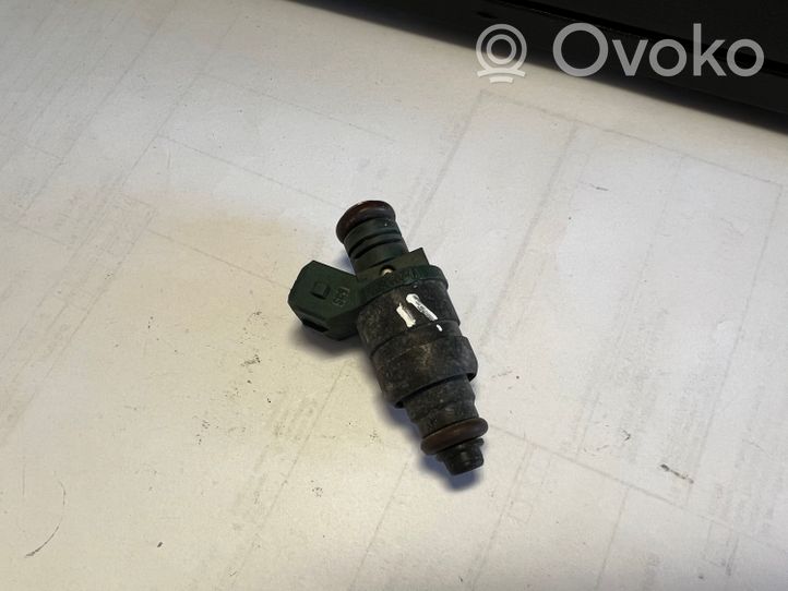 Audi A3 S3 8L Fuel injector 037906031AA