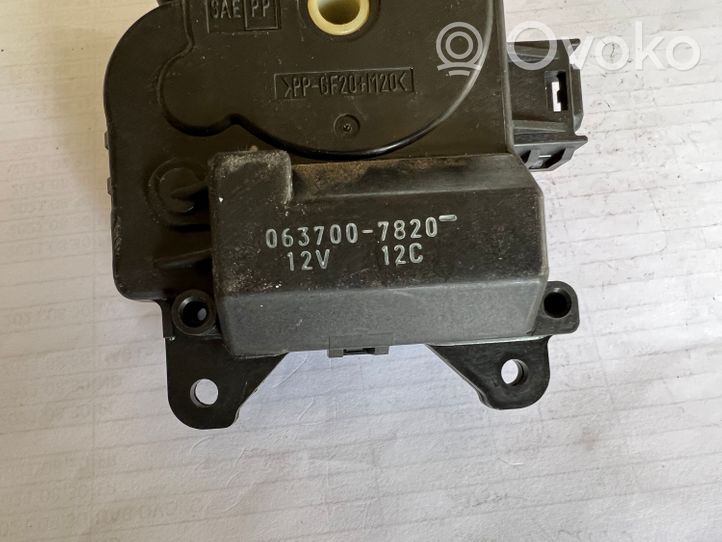 Toyota Avensis T220 Stellmotor Heizung Klima 0637007820