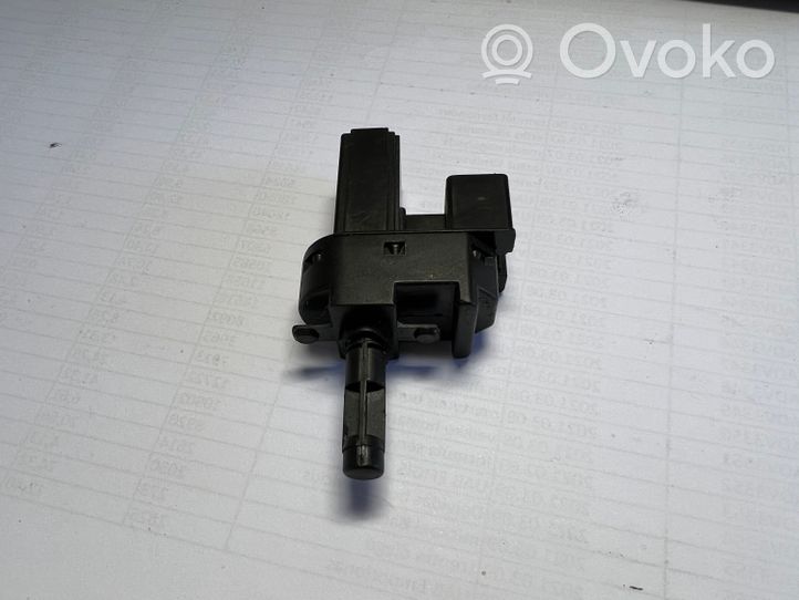 Ford Focus Capteur pédale d'embrayage 4M5T7C534AA