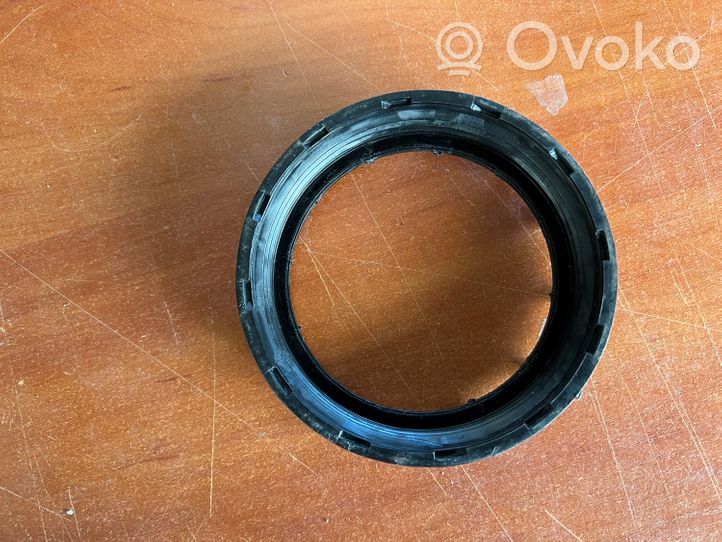 Volkswagen Golf IV Bague de verrouillage pour réservoir de carburant 321201375A