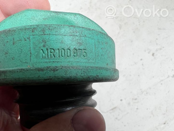 Mitsubishi Space Star Tappo del serbatoio del carburante MR100975