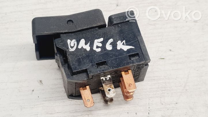 Opel Omega A Fog light switch 90336299