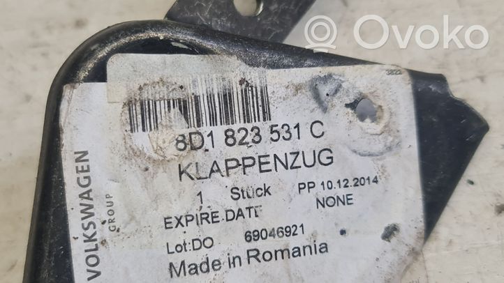 Audi A4 S4 B5 8D Variklio dangčio (kapoto) rankenėlė 8D1823531C