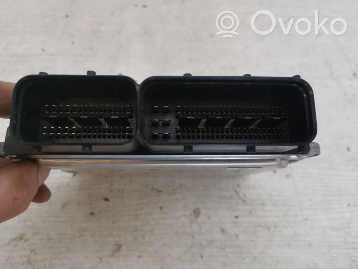 Opel Meriva B Moottorin ohjainlaite/moduuli 55580857