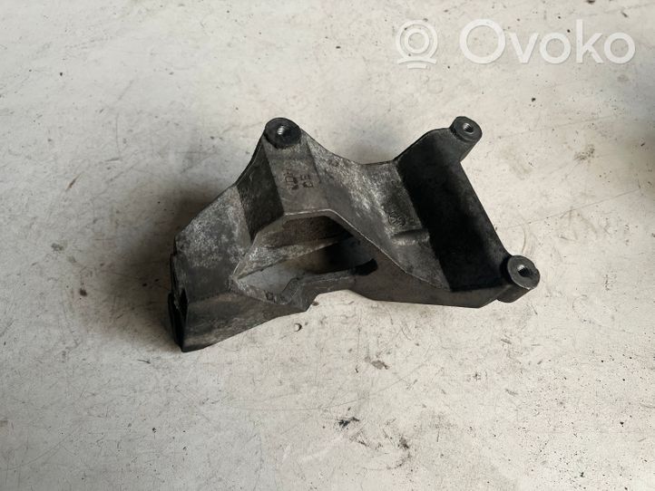 Volkswagen Polo III 6N 6N2 6NF Support, suspension du moteur 038129723E