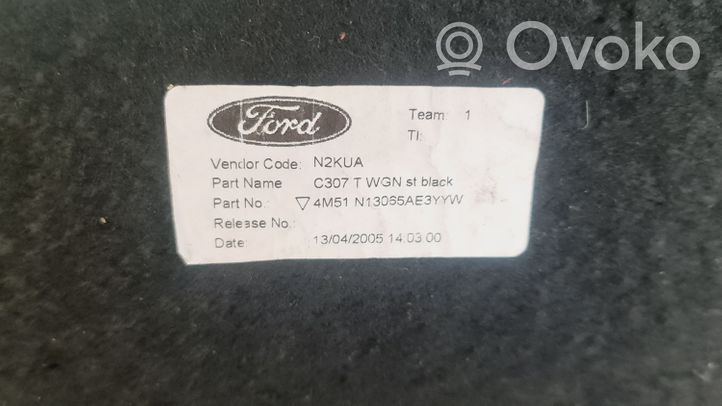 Ford Focus Ковер багажника 4M51N13065AE
