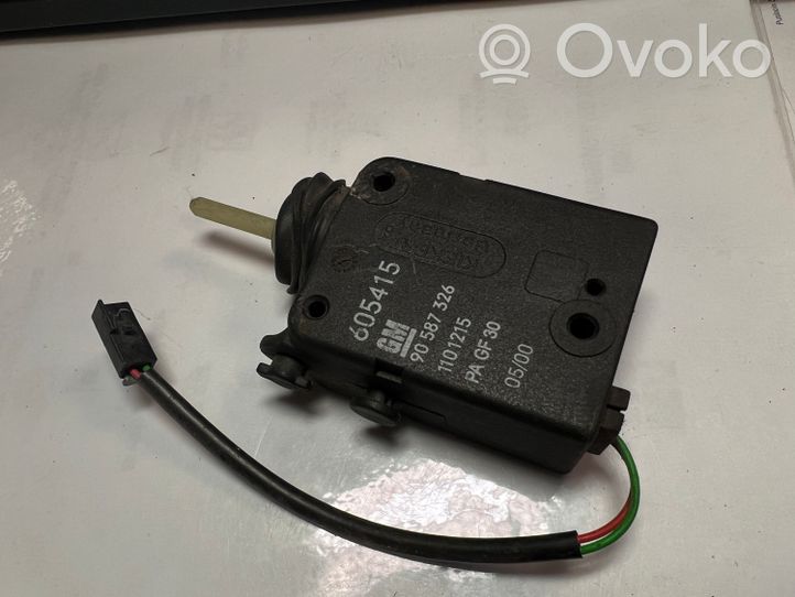 Opel Astra G Fuel tank cap lock motor 90587326