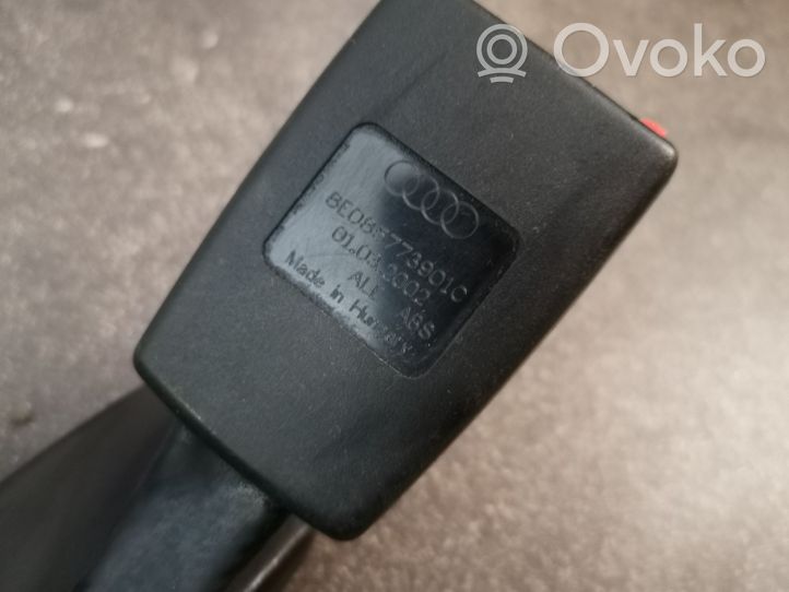 Audi A4 S4 B6 8E 8H Boucle de ceinture de sécurité arrière centrale 8E0857797