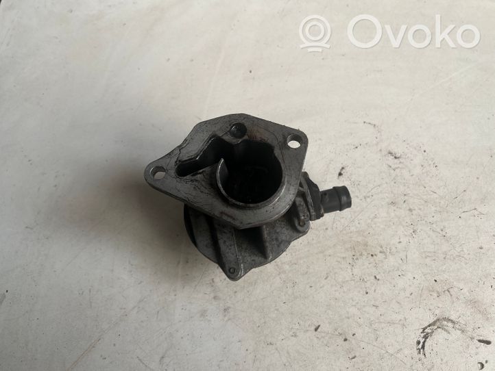 Renault Kangoo I Alipainepumppu 8200072985