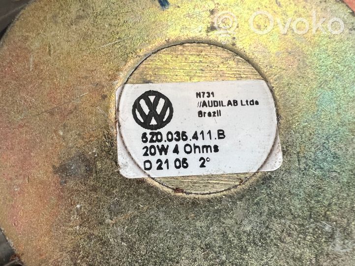 Volkswagen Fox Громкоговоритель (громкоговорители) в передних дверях 5Z0035411B