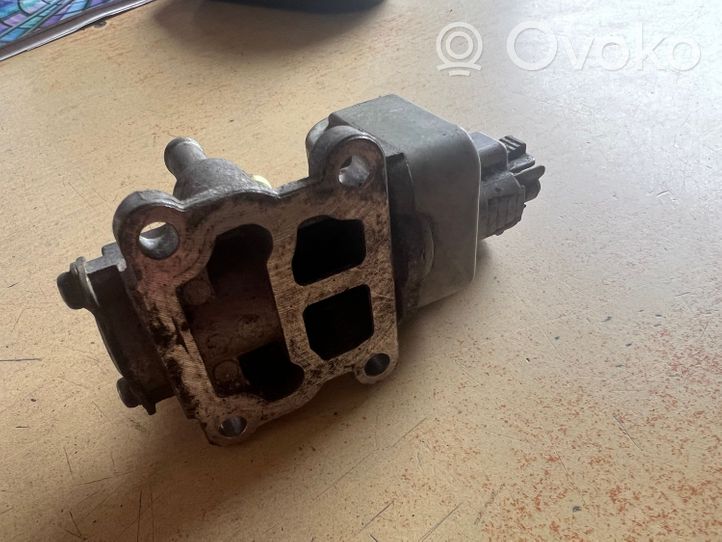 Toyota Carina T190 Valvola di regolazione del minimo 2227016060