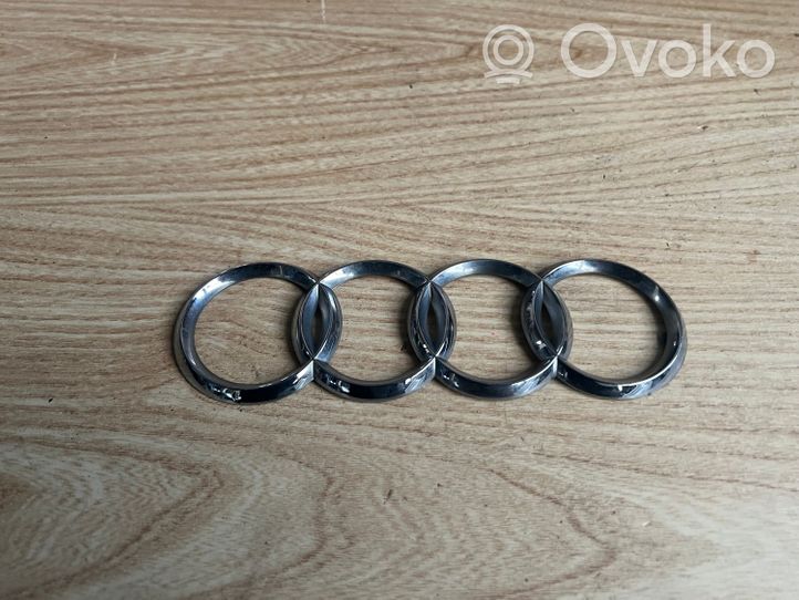 Audi A3 S3 A3 Sportback 8P Emblemat / Znaczek tylny / Litery modelu 